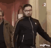 Courtroom Walking GIF - Courtroom Walking Serious GIFs