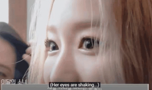 Gowon Loona GIF - Gowon Loona Her Eyes Are Shaking GIFs