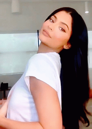 Kylie Jenner GIF - Kylie Jenner - Discover & Share GIFs