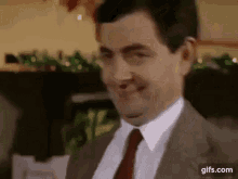 Rowan Atkinson Mr Bean GIF - Rowan Atkinson Mr Bean Trying To Flirt GIFs