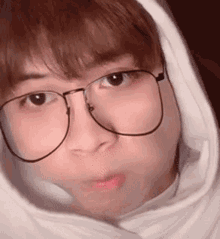 Cute Boy GIF - Cute Boy Eyeglasses GIFs