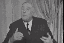 Charles De Gaulle GIF - Charles De Gaulle GIFs