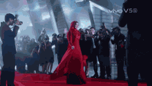 Siti Nurhaliza Coming GIF - Siti Nurhaliza Coming Red Carpet GIFs
