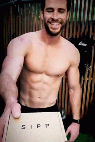 Liam Hemsworth Rfcdscd GIF - Liam Hemsworth Rfcdscd Muscle GIFs