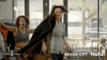 When U Finally Get Your Paycheck GIF - Broad City Just Got Paid Payday GIFs