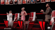 Standing Ovation Kelly Clarkson GIF - Standing Ovation Kelly Clarkson Gwen Stefani GIFs