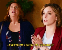 Everyone Listen To Cookie She Calls Me Cookie GIF - Everyone Listen To Cookie She Calls Me Cookie Rebecca Bunch GIFs
