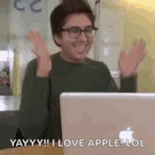 apple computer applause excited mac book