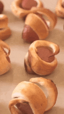 Mr Pretzels Pretzel Dogs GIF - Mr Pretzels Pretzel Dogs Pigs In A Blanket GIFs