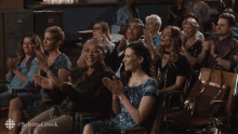 Clapping Schitts Creek GIF - Clapping Schitts Creek Ep403 GIFs