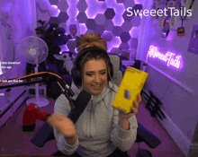 Sweeettails Wd40 GIF