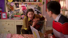 Brad The Middle GIF - Brad The Middle Sue GIFs