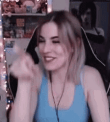 Giggle Blonde Giggling GIF - Giggle Blonde Giggling Hehe You Suck GIFs