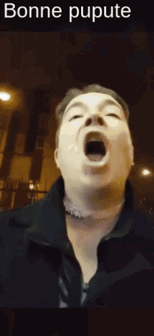 GIF