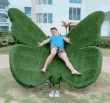 John Barrowman Butterfly GIF - John Barrowman Butterfly GIFs