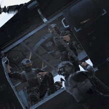 Descend Into Battlefield Call Of Duty Modern Warfare 2 GIF - Descend Into Battlefield Call Of Duty Modern Warfare 2 Go Down To The Frontlines GIFs