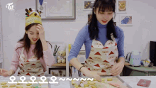 twice tv peach sisters cookie making nayeon momo
