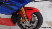 tires disk break look zoom in motorcycle