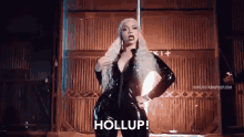 Hollup Hold GIF - Hollup Hold Wait GIFs