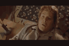 Sam Wise Not Eaves Dropping GIF - Sam Wise Not Eaves Dropping Lotr GIFs
