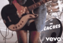 The Beaches - Give It Up GIF - The Beaches Give It Up Vevo GIFs
