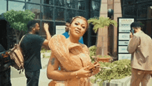 Olivia Okoro Peace GIF - Olivia Okoro Peace Peace Sign GIFs