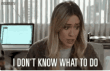 Hilary Duff Younger GIF - Hilary Duff Younger What To Do GIFs