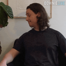 Take A Look At This Plant Michael Downie GIF - Take A Look At This Plant Michael Downie Downielive GIFs