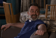Billy Smiling And Excitedly Hitting The Sofa Arm Coronation Street GIF - Billy Smiling And Excitedly Hitting The Sofa Arm Coronation Street Corrie GIFs