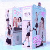 a photo booth that says style on it