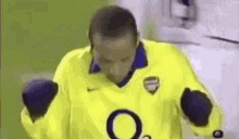 Thierry Henry Arsenal GIF - Thierry Henry Arsenal Cold Celebration GIFs