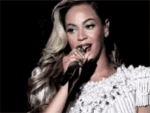 Beyonce Tour GIF - Beyonce Tour Smile GIFs
