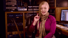 Sylvia Massey Dont Be Lazy GIF - Sylvia Massey Dont Be Lazy If I Can Give You One Tip GIFs