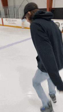 Hockey Griddy GIF - Hockey Griddy Griddy Dance GIFs
