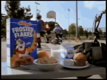 Frosted Flakes Cereal GIF - Frosted Flakes Cereal Commercial GIFs