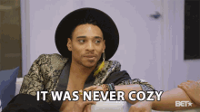 It Was Never Cozy Uncomfortable GIF - It Was Never Cozy Uncomfortable Dislike GIFs