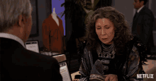 Smilling Shoes Lily Tomlin GIF - Smilling Shoes Lily Tomlin Frankie Bergstein GIFs