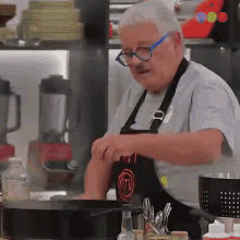 Cocinando Titi Fernandez GIF - Cocinando Titi Fernandez Master Chef Argentina GIFs