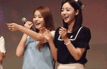 Eunyeon Laugh GIF - Eunyeon Laugh Happy GIFs