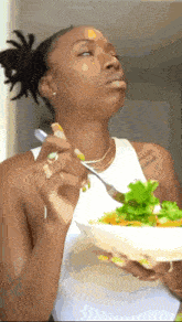 Salad Girl Eating Salad GIF - Salad Girl Salad Eating Salad GIFs