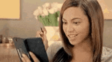 Beyonce Phone GIF - Beyonce Phone Lmao GIFs