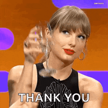 Taylor Swift Cheers GIF - Taylor Swift Cheers Taylor Swift Raising Glass GIFs