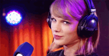 Taylor Swift Nod GIF - Taylor Swift Nod Nodding GIFs