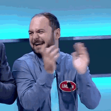 Clapping Lincoln GIF - Clapping Lincoln Family Feud South Africa GIFs