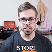 Stop Stop It GIF - Stop Stop It Hold On GIFs