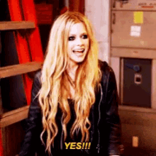 Avril Lavigne Yes GIF - Avril Lavigne Yes Happy GIFs