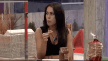 Eating Judging You GIF - Eating Judging You Breakfast GIFs
