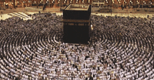 a large group of people are gathered in front of a large building
