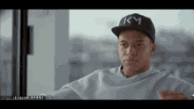 GIF
