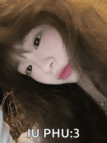 a picture of a girl with iu phu 3 written on it